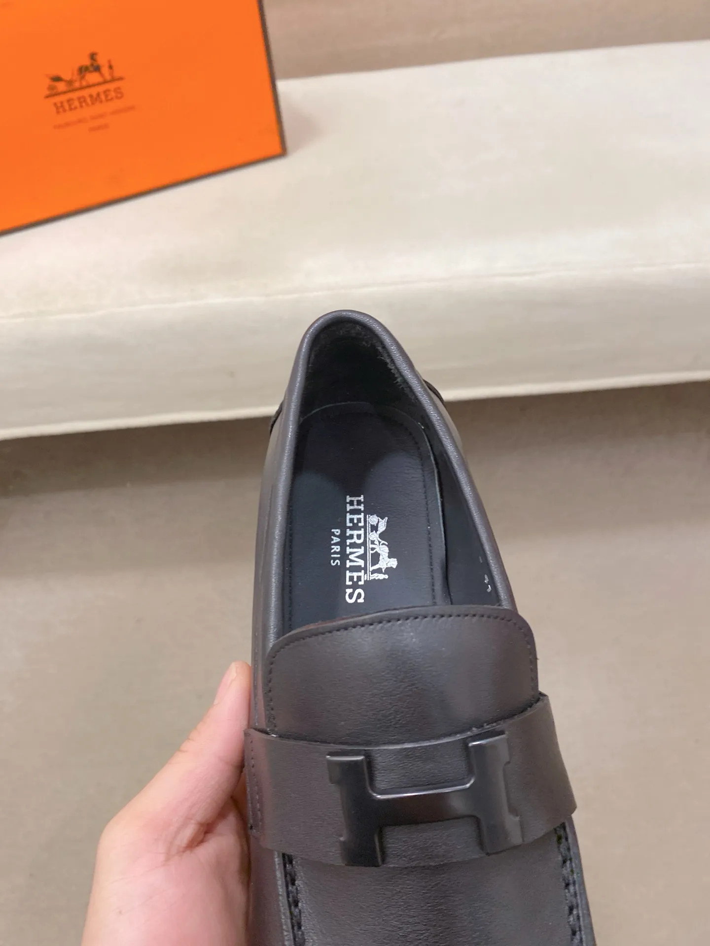 Men's shoes💰: 620💰[HERMES/Hermes]⚠️Top craftsmanship-fashionable business casual style! Pure and high quality can be compared at 1:1! Fabric: Original full-grain cowhide/Lining: Cowhide lining! The texture and comfort have been improved to another level! Rubber anti-slip bottom! Yardage: 39-44. Can be customized for 38.45.